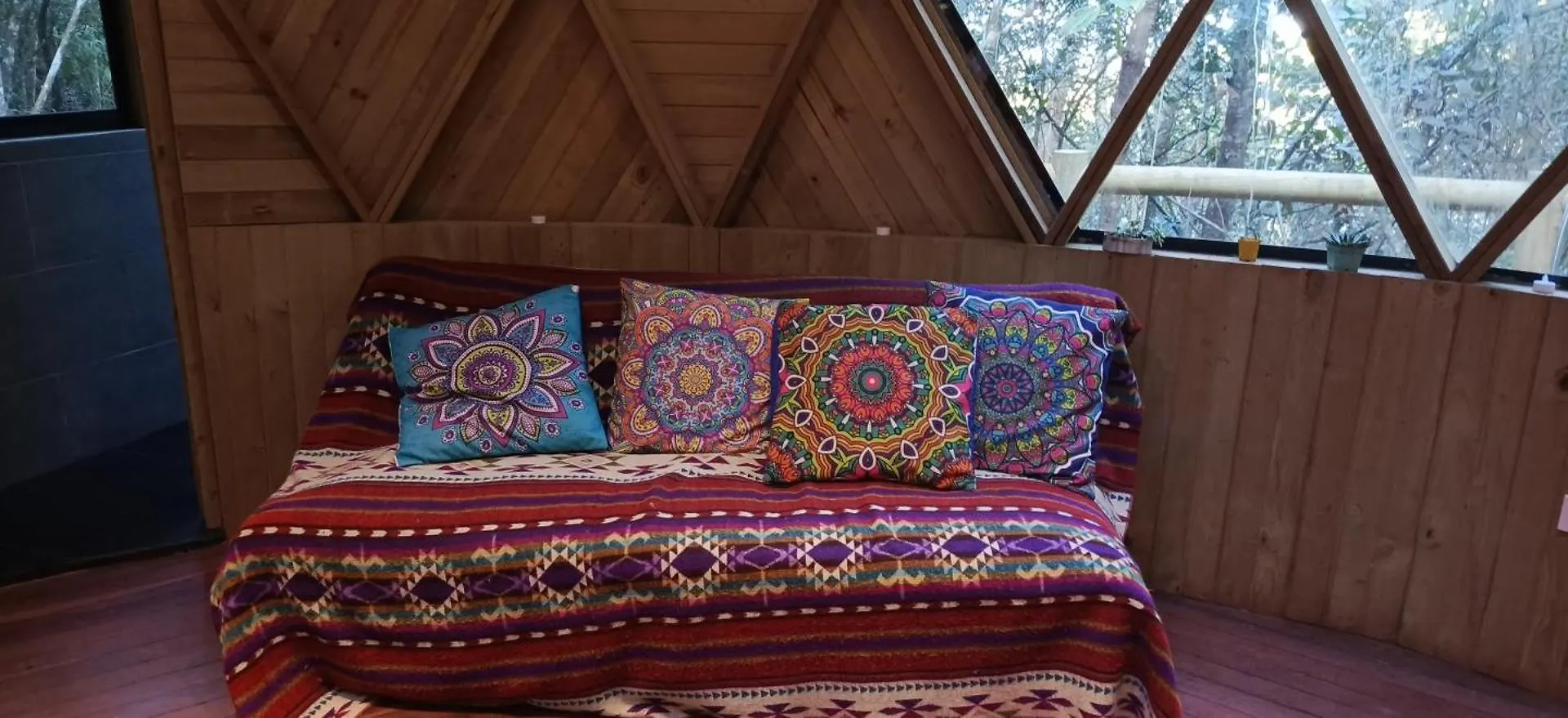 Lodge Sanaya Domo Glamping - Santa Elena Villa